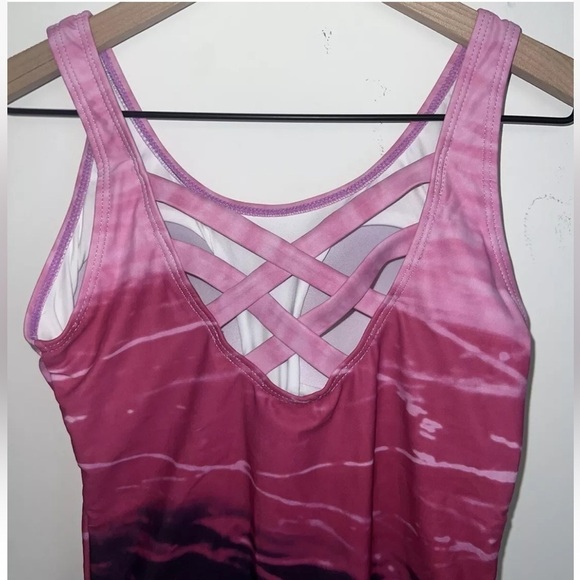 Swimsuit Women's Sz S One Piece Pink/Purple/Black Ombré Built in Bra Crisscross - Picture 4 of 10